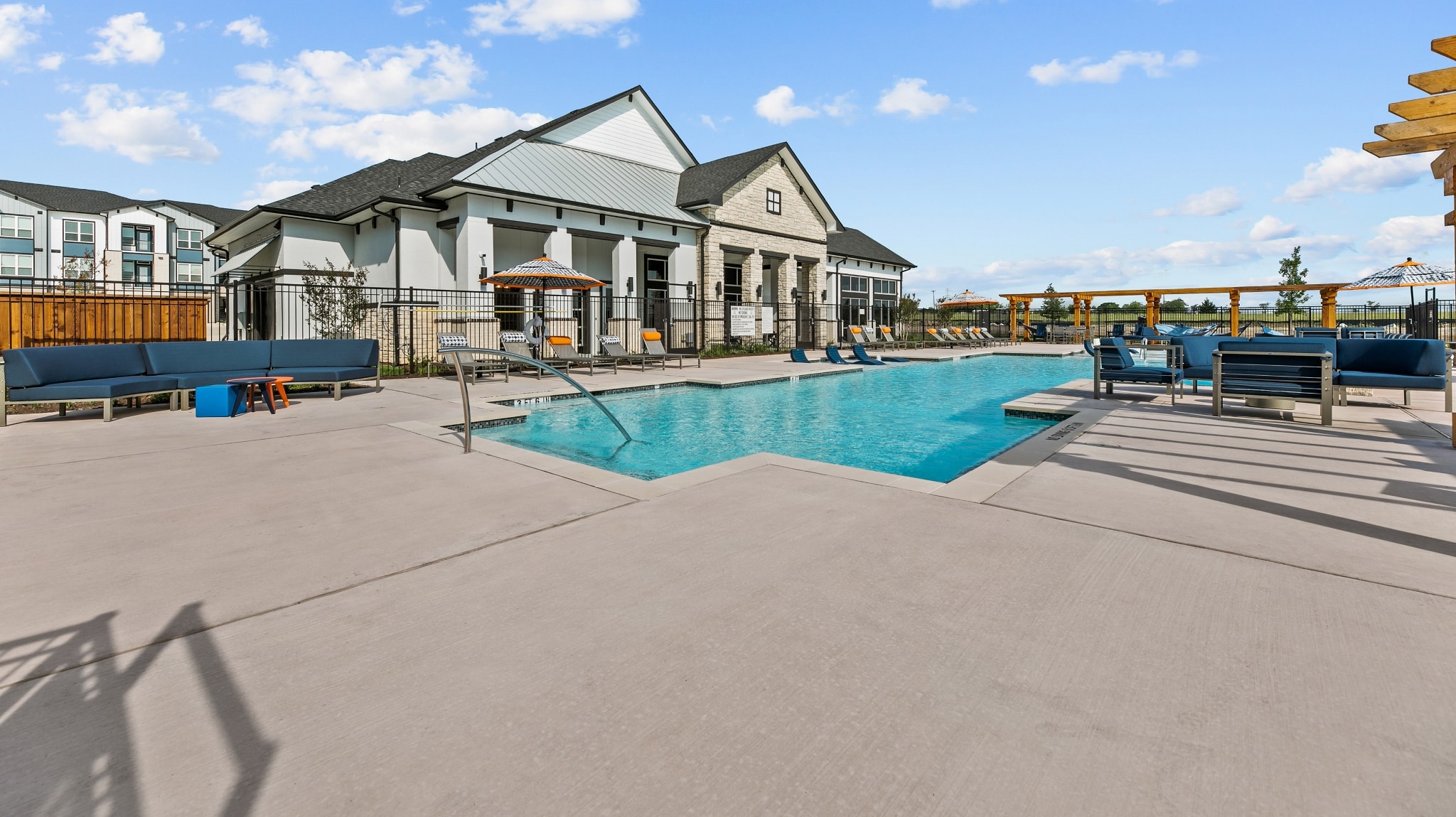 The Summit at Walnut Creek Photos Slider - Thumbnail